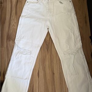 Zara Off-White High-Rise Jeans with Branded Button